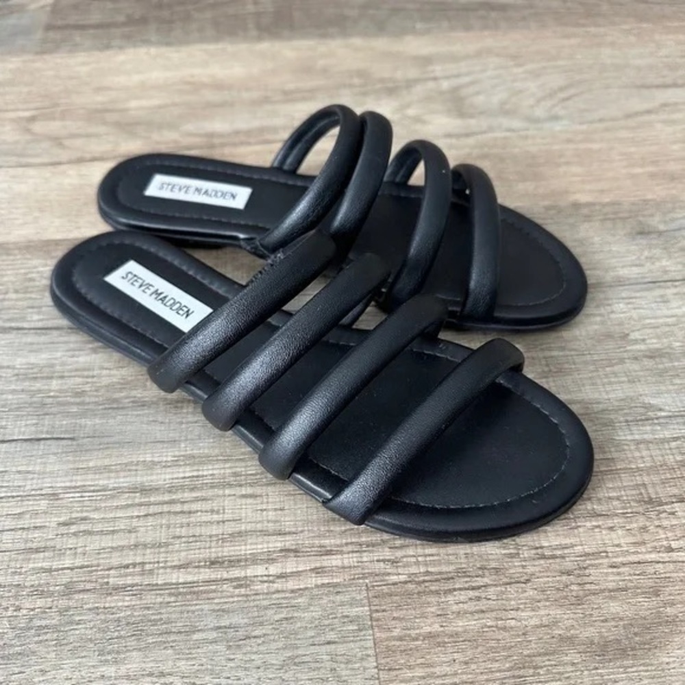 Steve Madden Black Multi-Strap Sandals